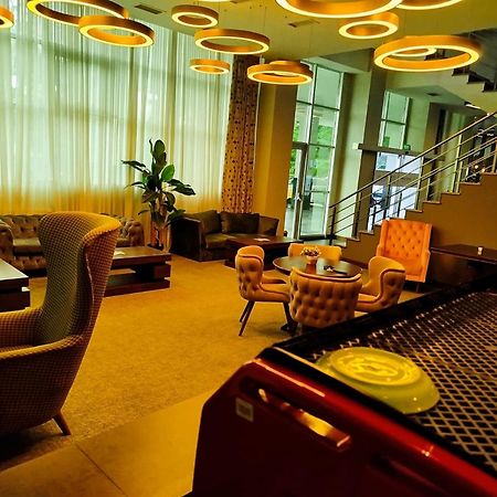 Green Tower Hotel Tbilisi Esterno foto
