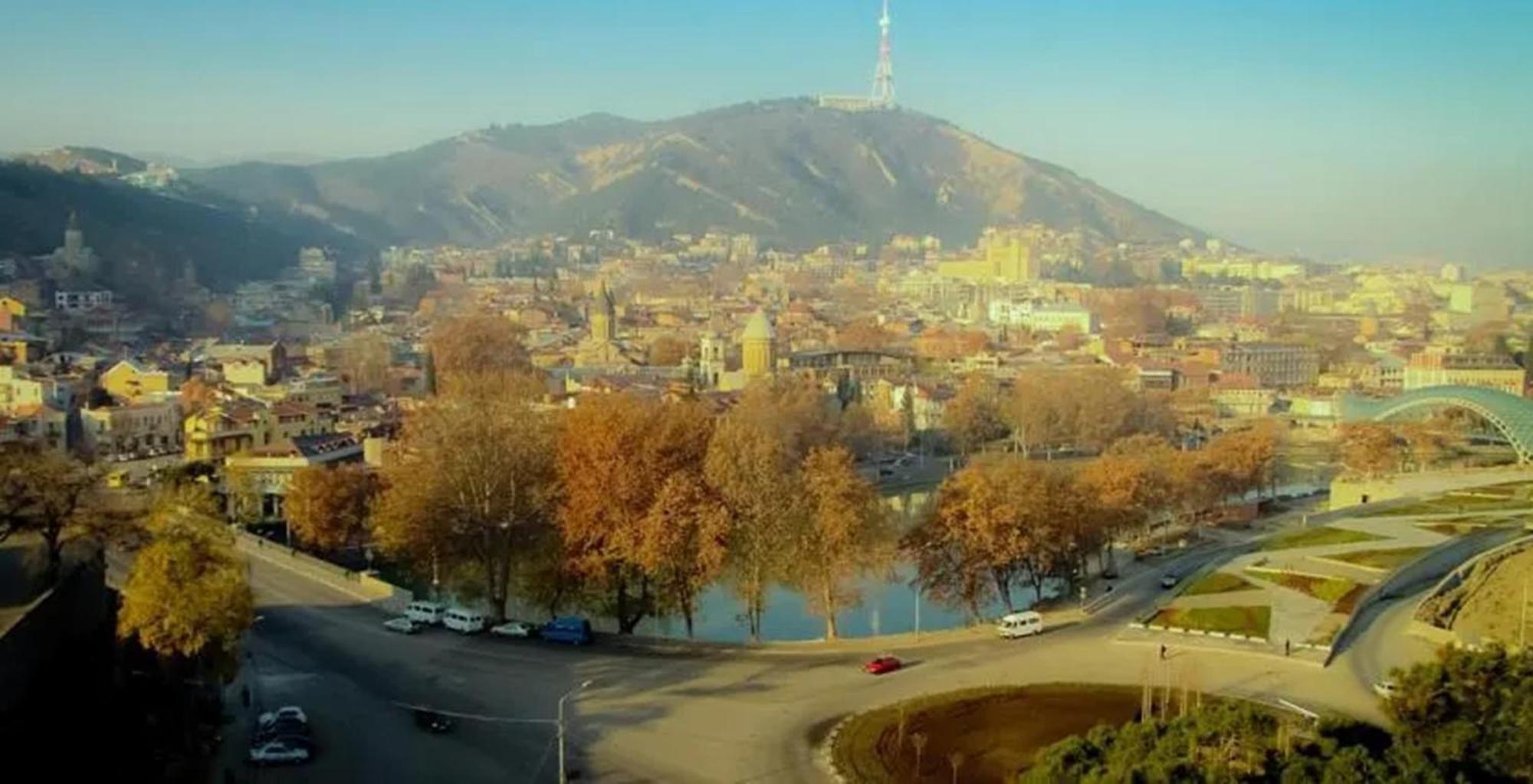 Green Tower Hotel Tbilisi Esterno foto